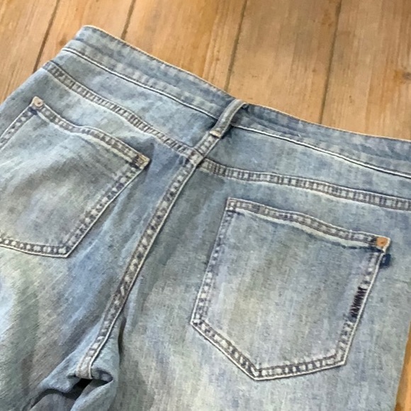 Size 28 Pilcro from Anthropologie Wide Leg Jeans - Picture 3 of 9